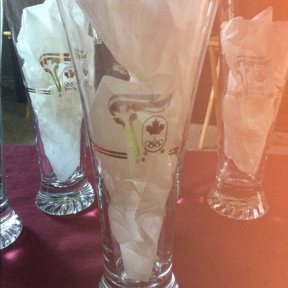 Vintage 1988 Petro Canada Beer Glasses - Picture 2 of 9